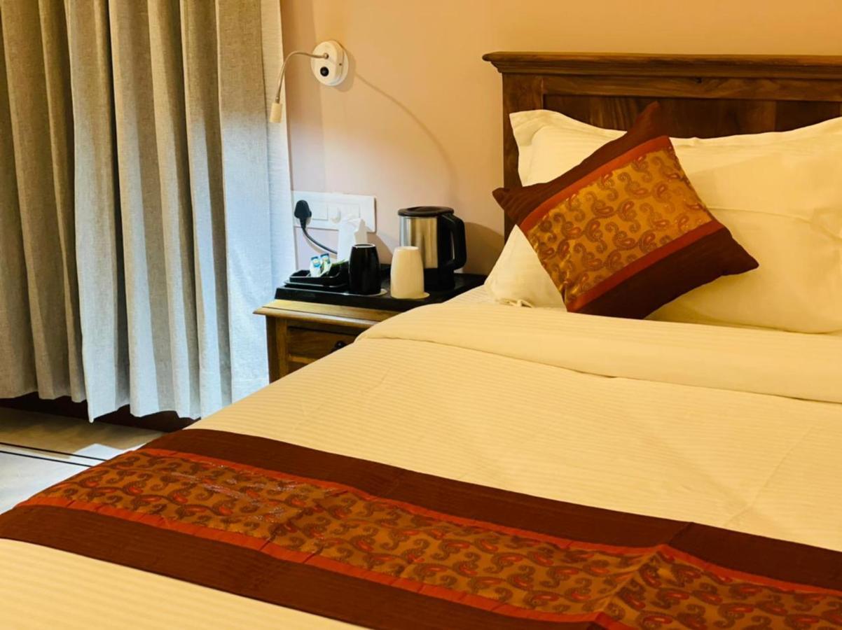 Dheergarh Palace Udajpur Zewnętrze zdjęcie